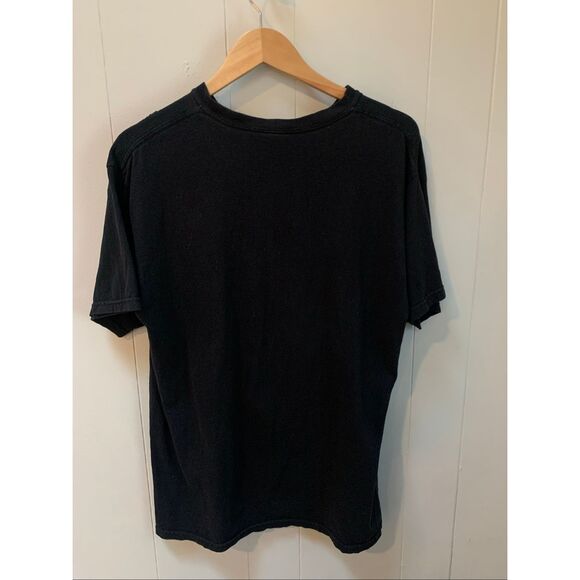 Red Velvet Car Heart Pit Crew Anvil Black Concert Tour Merch Tee Large - Picture 2 of 6